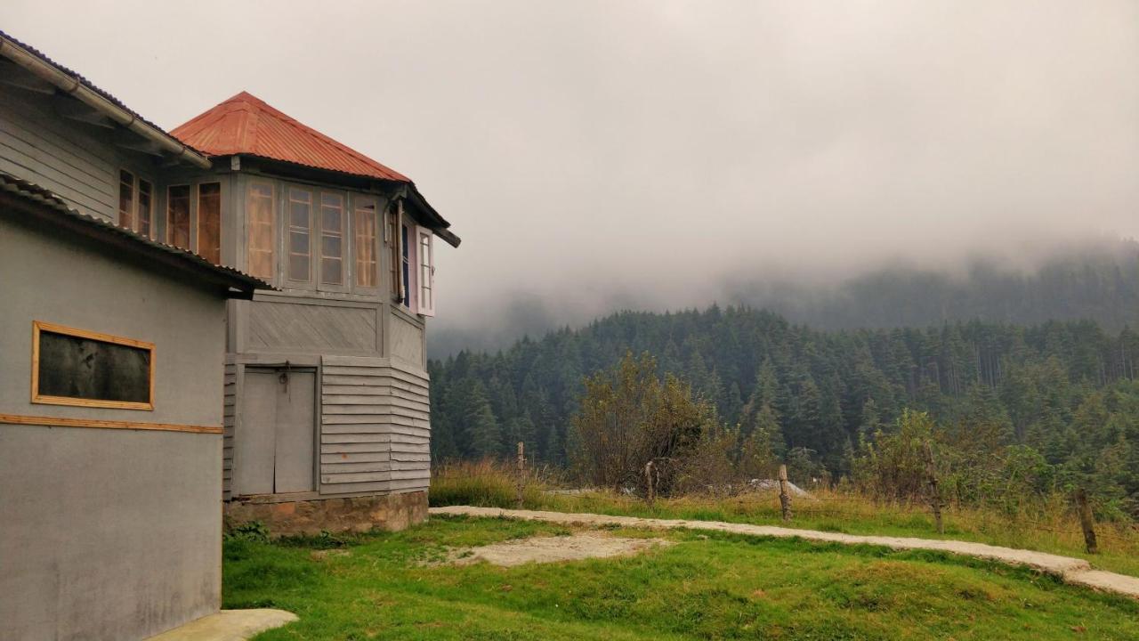 Black Bear Cottage Khajjiar Ngoại thất bức ảnh