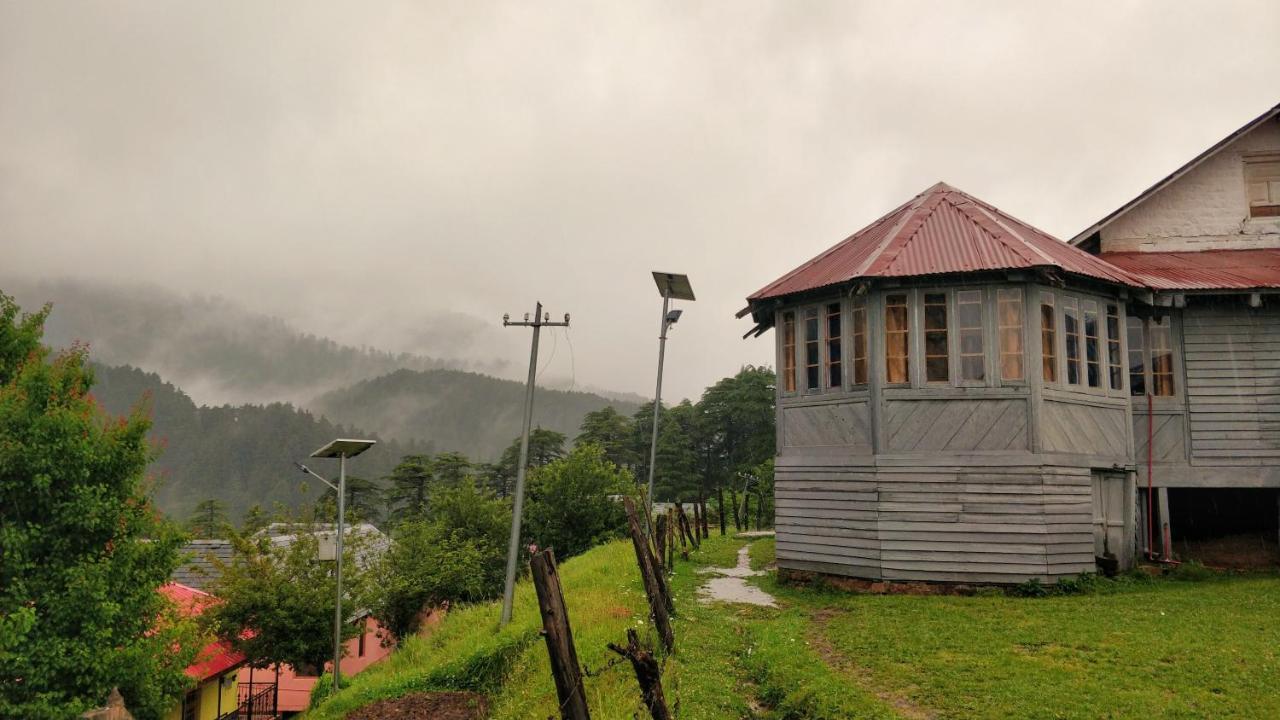 Black Bear Cottage Khajjiar Ngoại thất bức ảnh