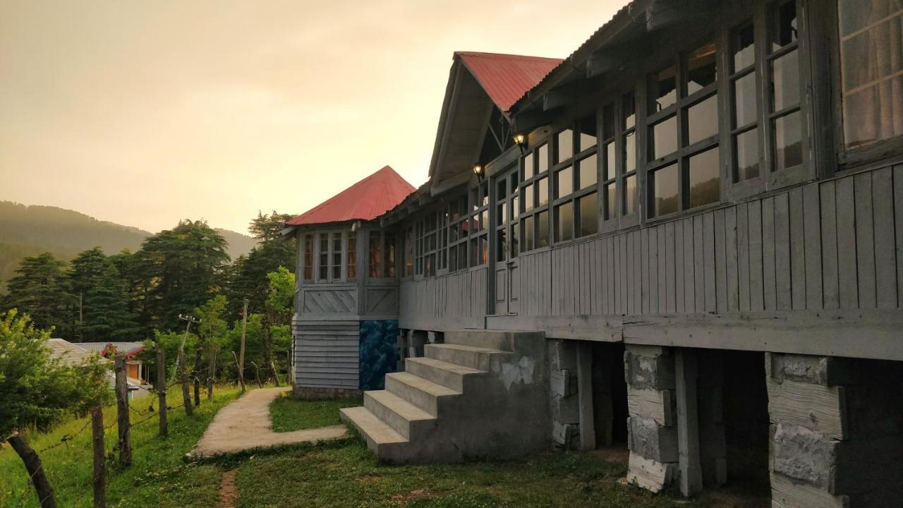 Black Bear Cottage Khajjiar Ngoại thất bức ảnh