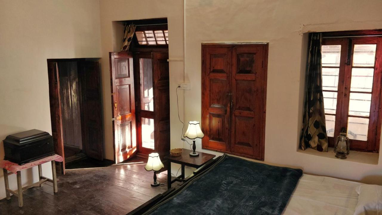 Black Bear Cottage Khajjiar Ngoại thất bức ảnh