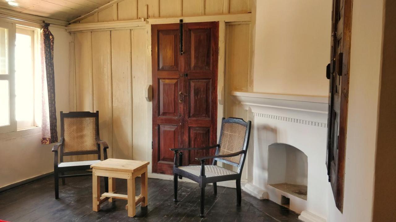 Black Bear Cottage Khajjiar Ngoại thất bức ảnh