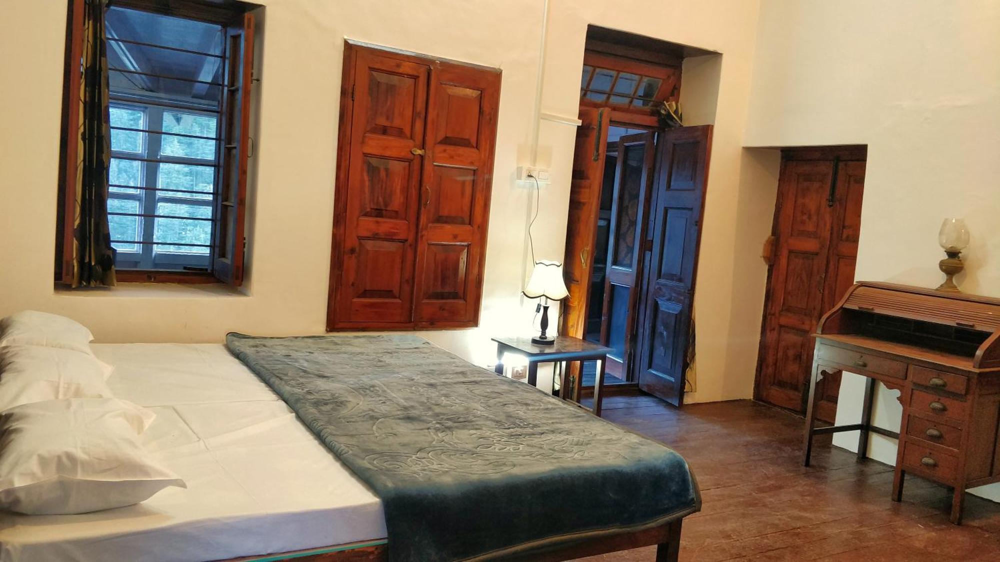 Black Bear Cottage Khajjiar Ngoại thất bức ảnh