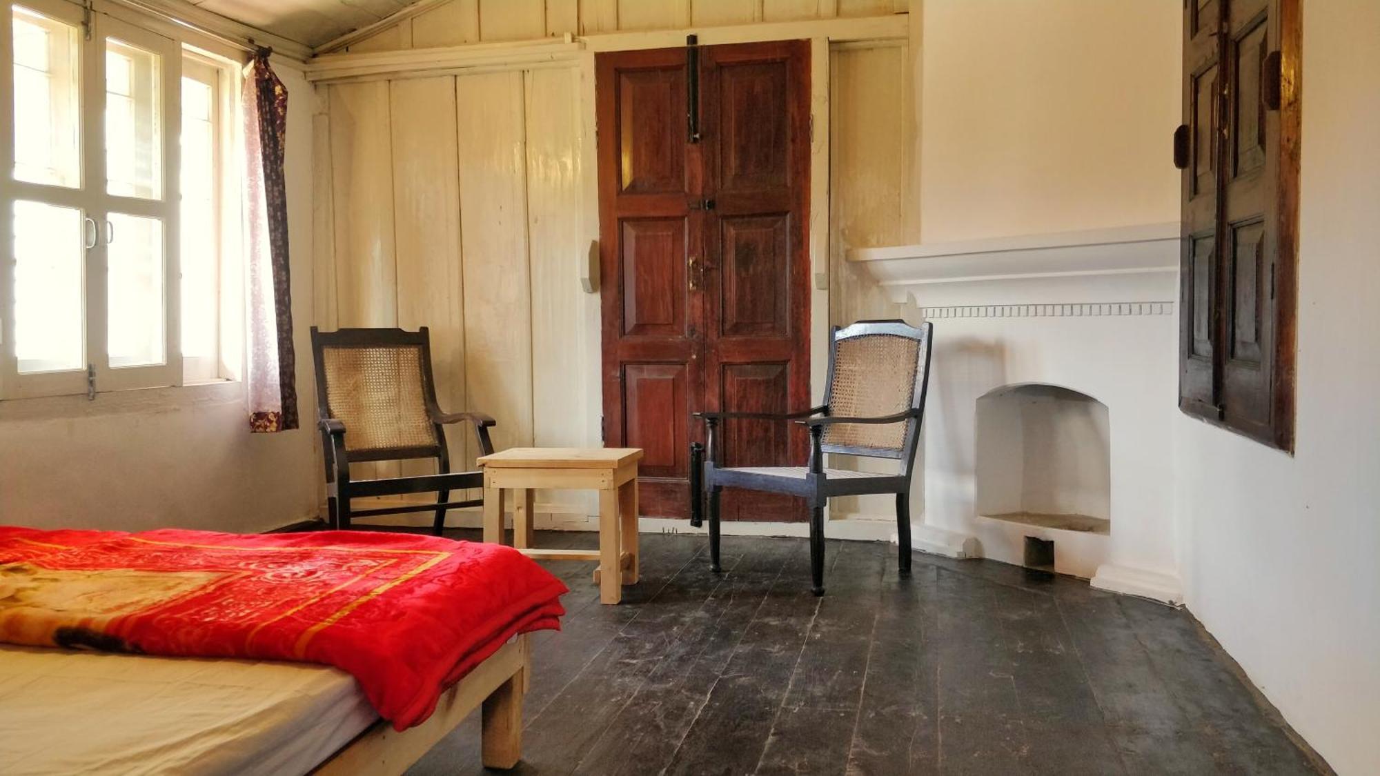 Black Bear Cottage Khajjiar Ngoại thất bức ảnh