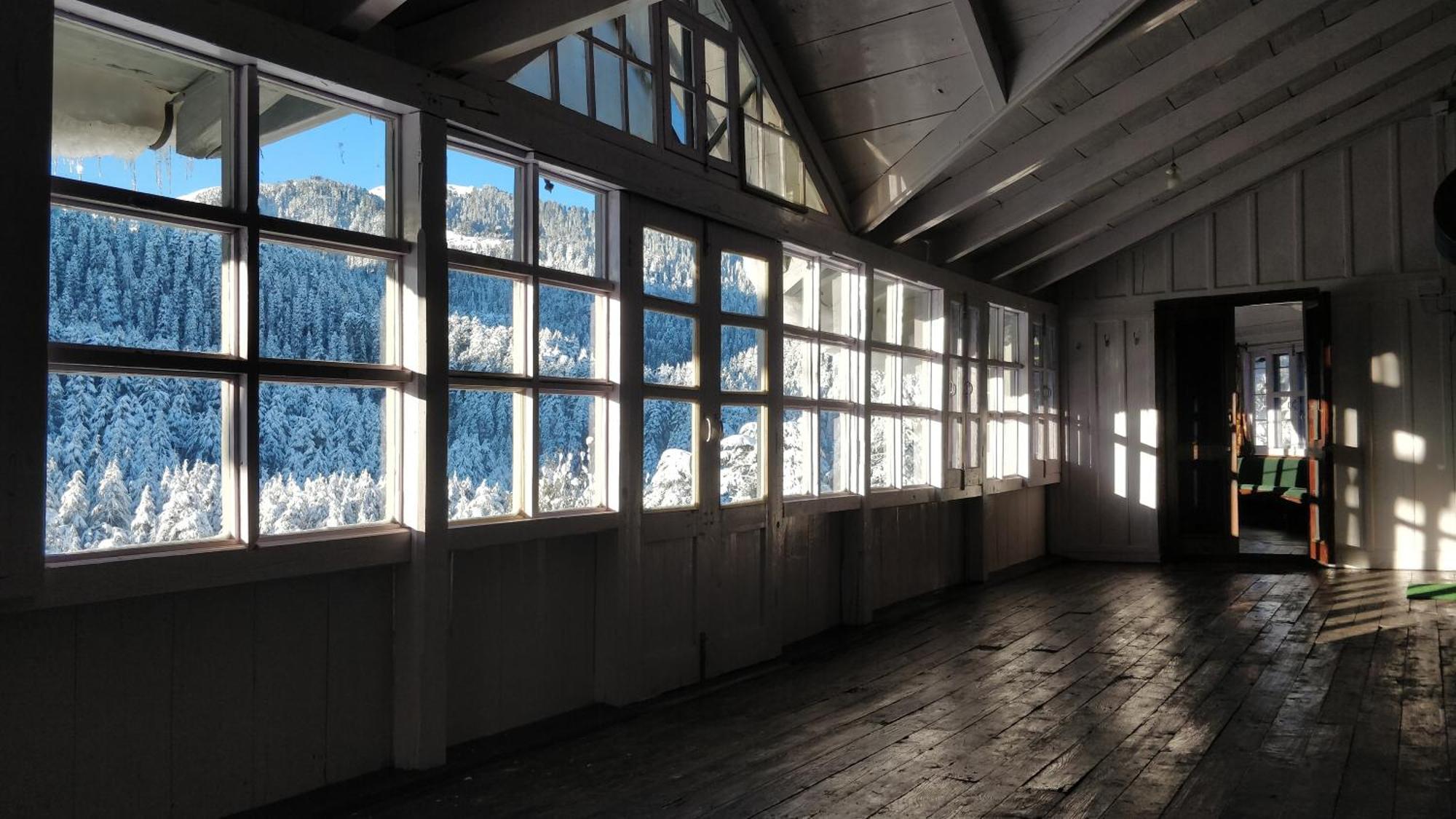 Black Bear Cottage Khajjiar Ngoại thất bức ảnh